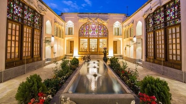 تصویر اول هتل خانه تاریخی کیانپور